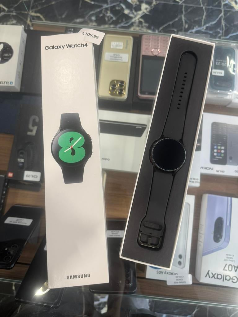 Samsung Galaxy Watch4 (d'occasion complète), Neuf, Étanche, Enlèvement ou Envoi, Android