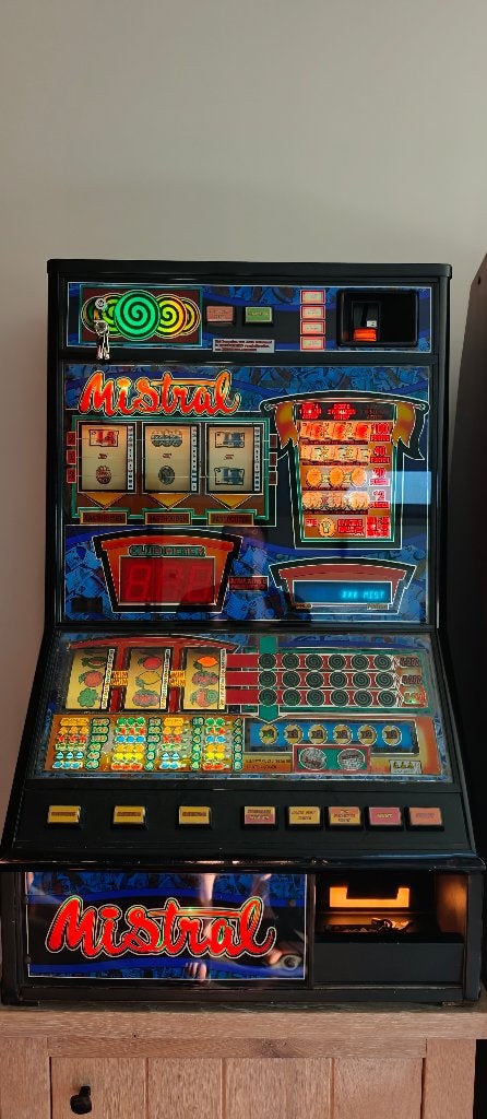 Belfruit Mistral gokautomaat,  uitbetaling in euromunten, Verzamelen, Automaten | Gokkasten en Fruitautomaten, Euro, Ophalen, Gebruikt