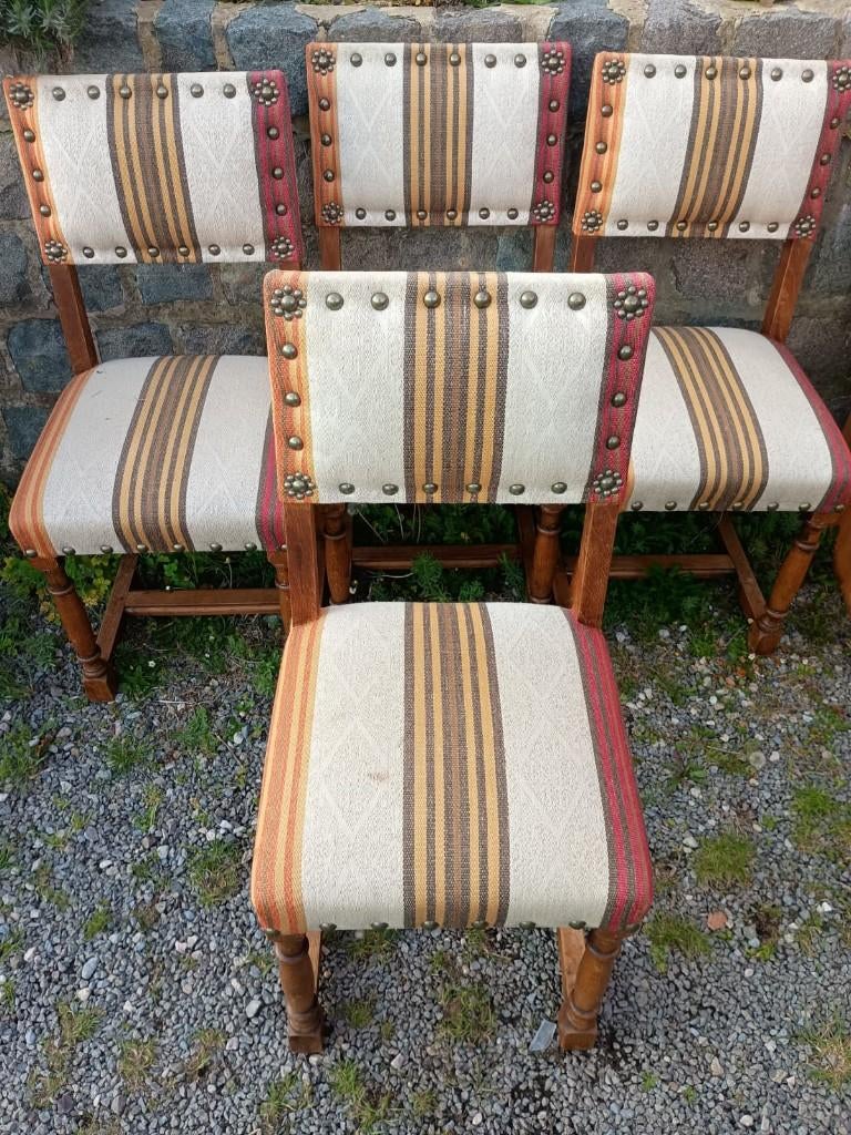 Lot de 4 chaises rustiques en bois massif et tissu coloré, Maison & Meubles, Chaises, Enlèvement, Utilisé, Quatre, Tissus