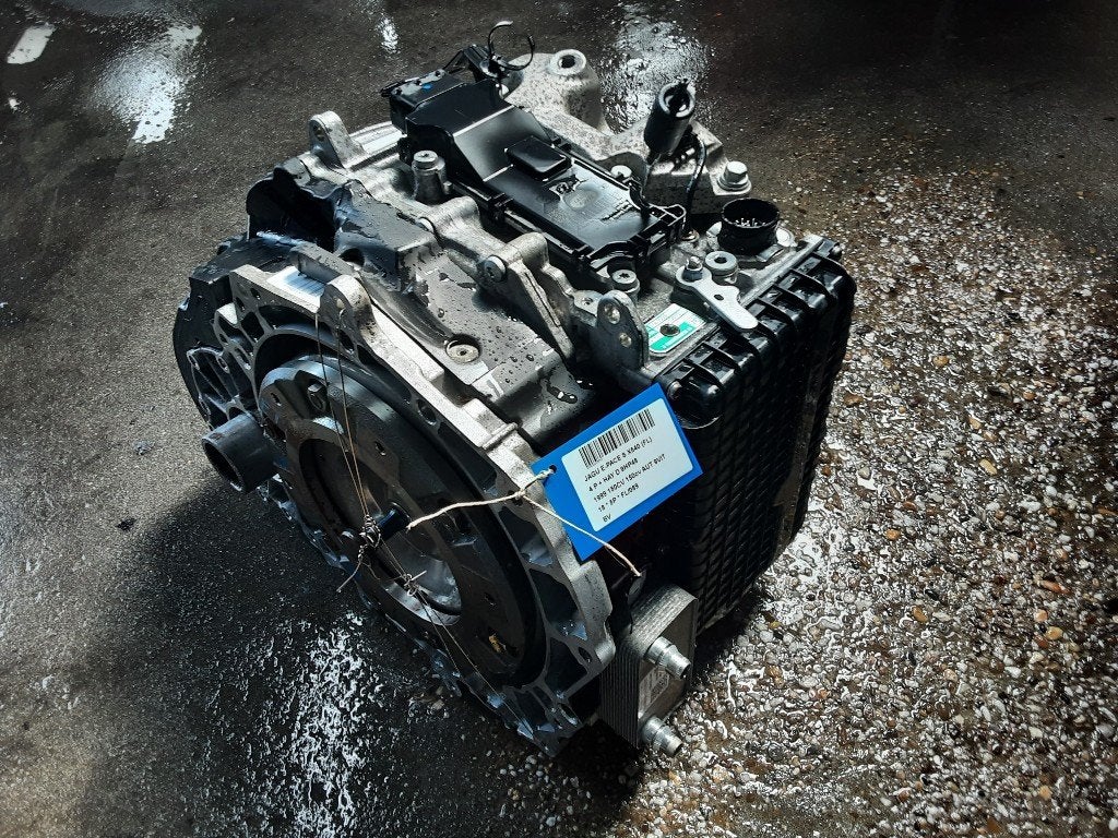 BOITE DE VITESSES AUTOMATIQUE Jaguar E-Pace (9HP48), Campus Kronberg 7
61476  Kronberg im Taunus, DE, Utilisé, Jaguar, Jaguar Land Rover Deutschland GmbH