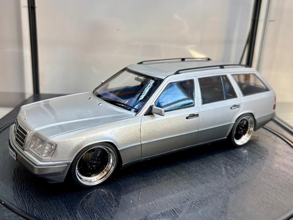 1:18  Mercedes E-class t- model 1995, Ophalen of Verzenden, Zo goed als nieuw, Auto, Overige merken