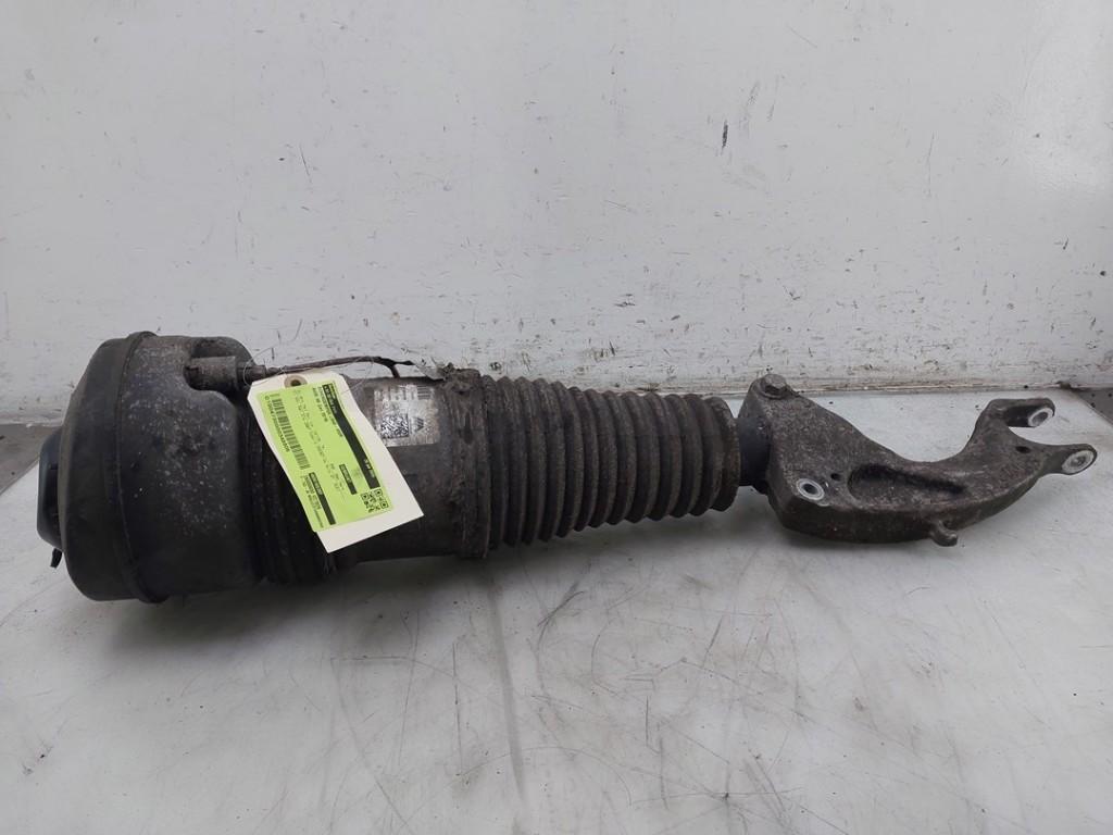 SCHOKBREKER LINKS VOOR Audi A6 Avant (C8) (01-2018/-), Info@audi.de, Audi, Audi AG, Gebruikt