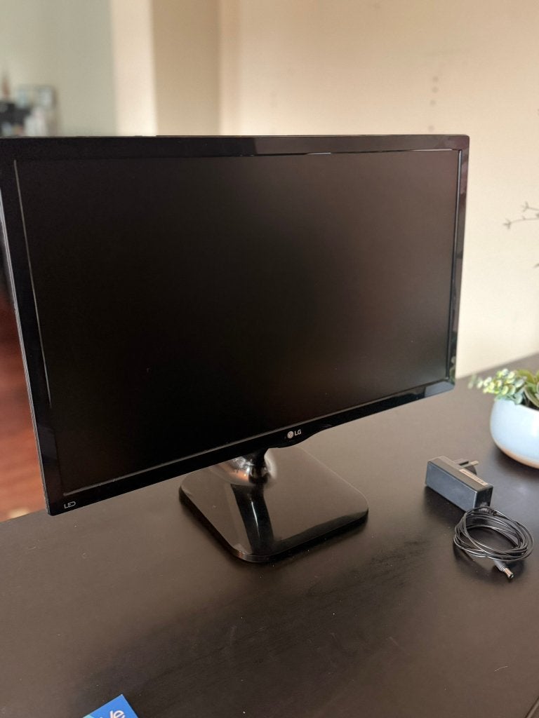 LG 24M47VQ-P 24 inch monitor vaste prijs, Ophalen, Zo goed als nieuw, DVI