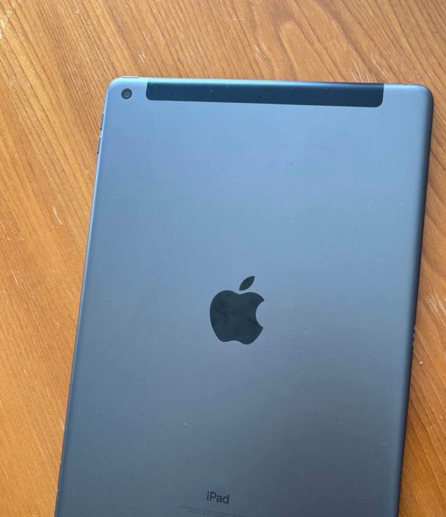 iPad (9e génération – 2021 – 10,2") pour pièces, Enlèvement, Ne fonctionne pas, Apple iPad