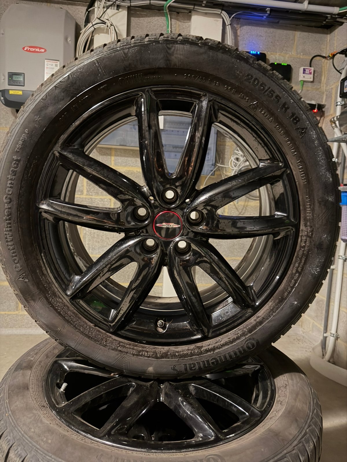 4 jantes MINI John Cooper Works + pneus hiver Continental, Autos : Pièces & Accessoires, Pneus & Jantes, Pneus hiver, Enlèvement