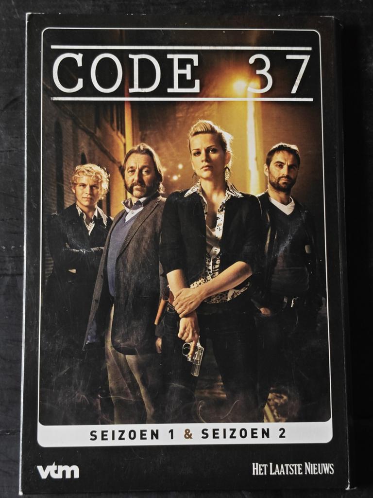 Code 37 - Seizoen 1 + 2 - gratis verzending!, Cd's en Dvd's, Gebruikt, Vanaf 16 jaar, Boxset, Drama