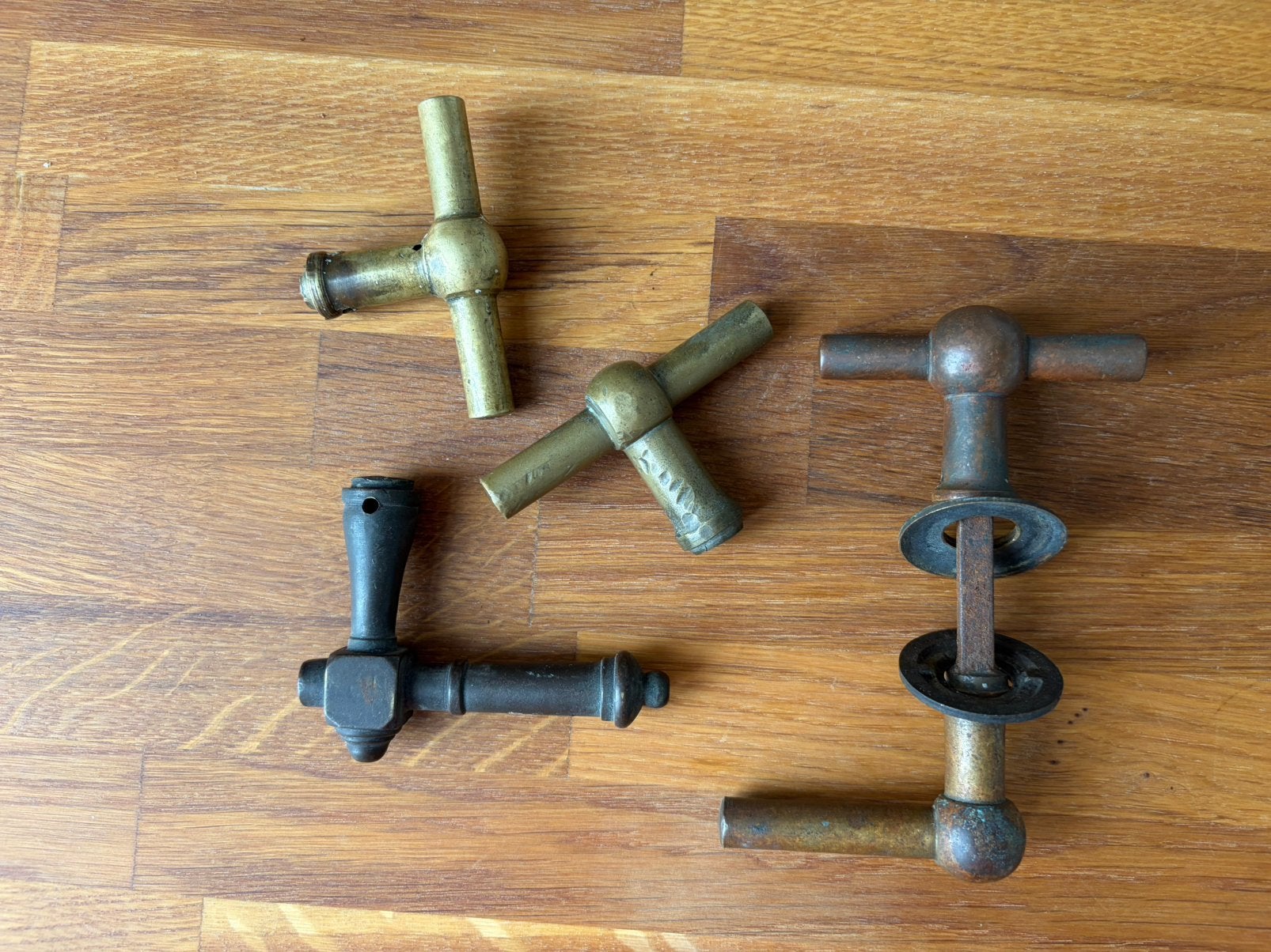 Vintage deurklinken en raamkrukken, Antiek en Kunst, Ophalen, Brons