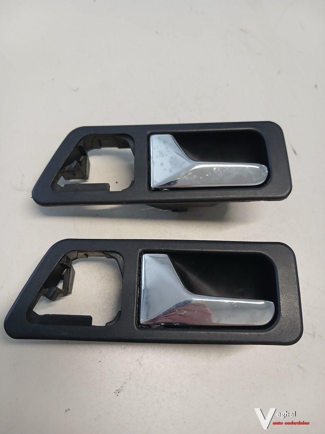 MB W201 1.8B sedan Binnen greep '93, -, Utilisé, Porte, -