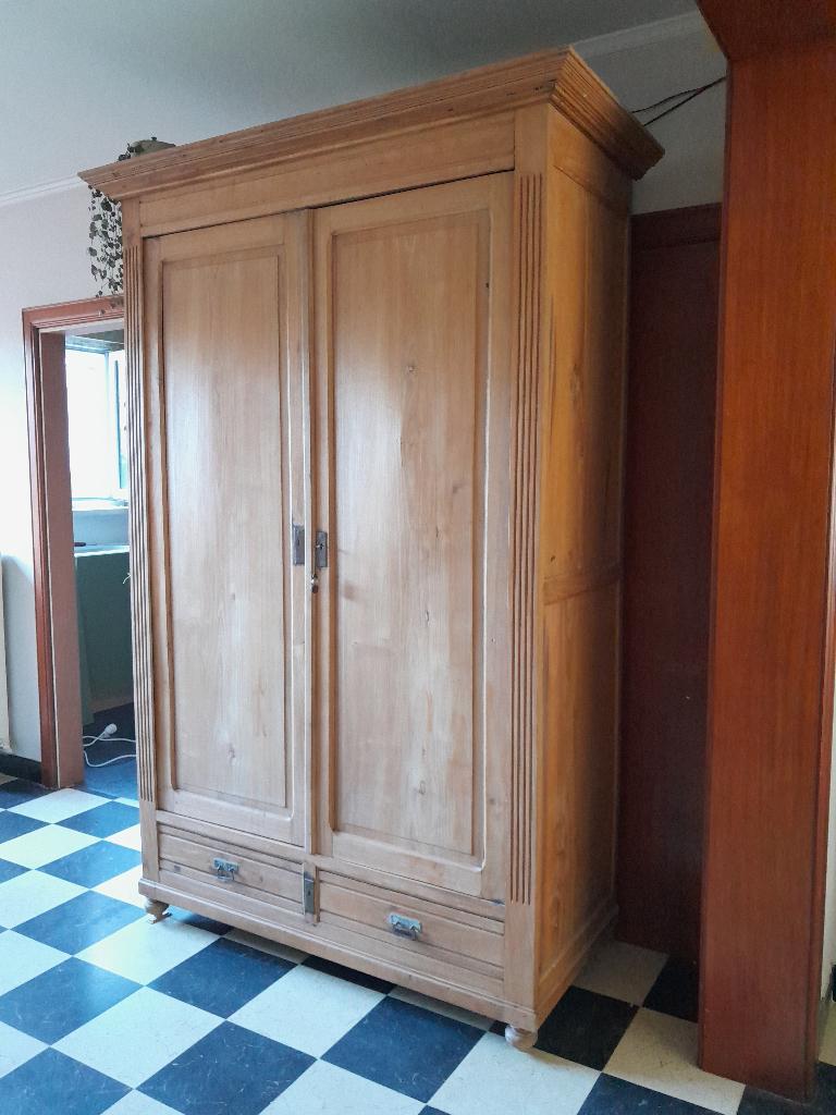 Antieken kast in Olm, Antiek en Kunst, Antiek | Meubels | Kasten, Ophalen