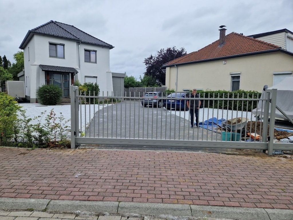 Spijlen schuifpoort,draaipoort incl fundatie,motor montage, Tuin en Terras, Tuinpoorten, Ophalen, Nieuw, IJzer, Schuifpoort