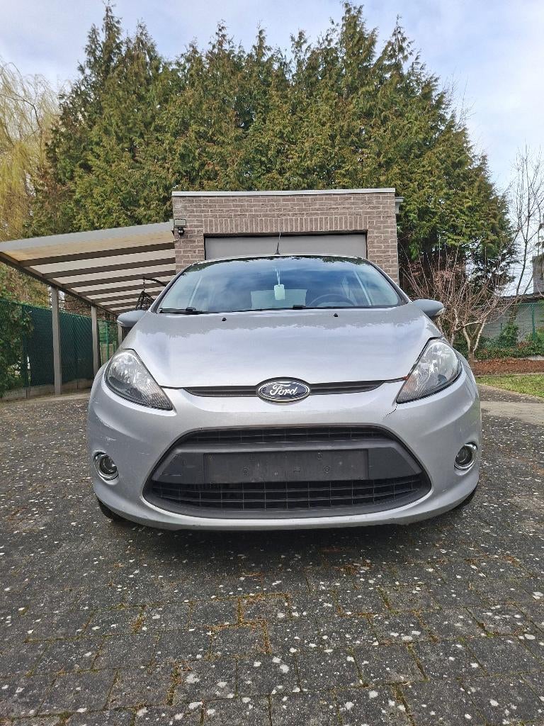 Ford fiesta 1.6 TDCi 95 ch, Auto's, Euro 5, USB, 5 deurs, Particulier