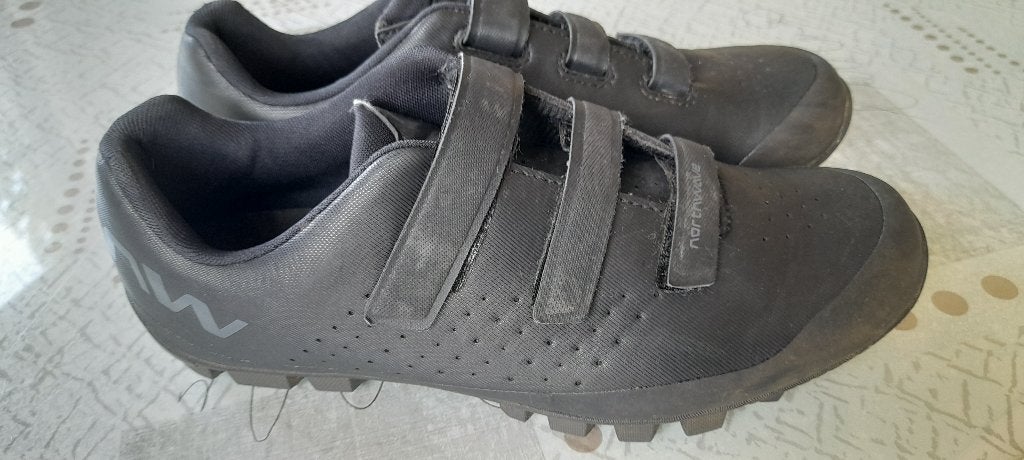 Northwave mtb schoenen maat 40, Fietsen en Brommers, Fietsaccessoires | Fietskleding, Ophalen, Schoenen, Overige maten, Zo goed als nieuw