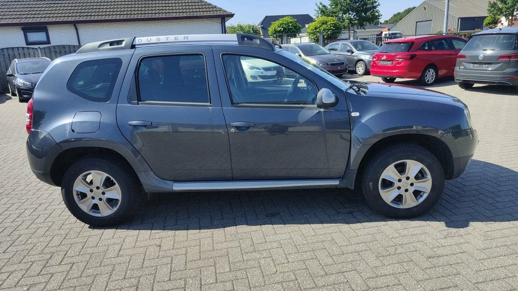 Dacia Duster 4x4 DCI Prestige, Auto's, Euro 5, Zwart, 4 cilinders, Duster