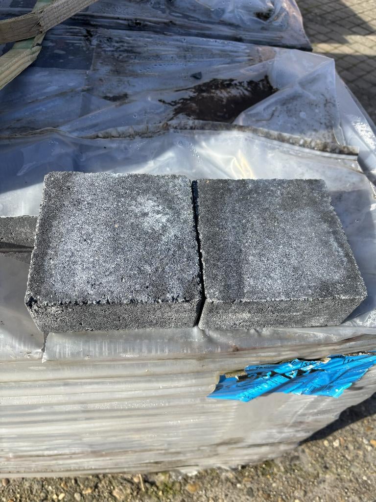 Trend stone 15x15x6 zwart nu 9,95€/m² ex btw  OP=OP, Ophalen, Klinkers, Nieuw, 10 m² of meer