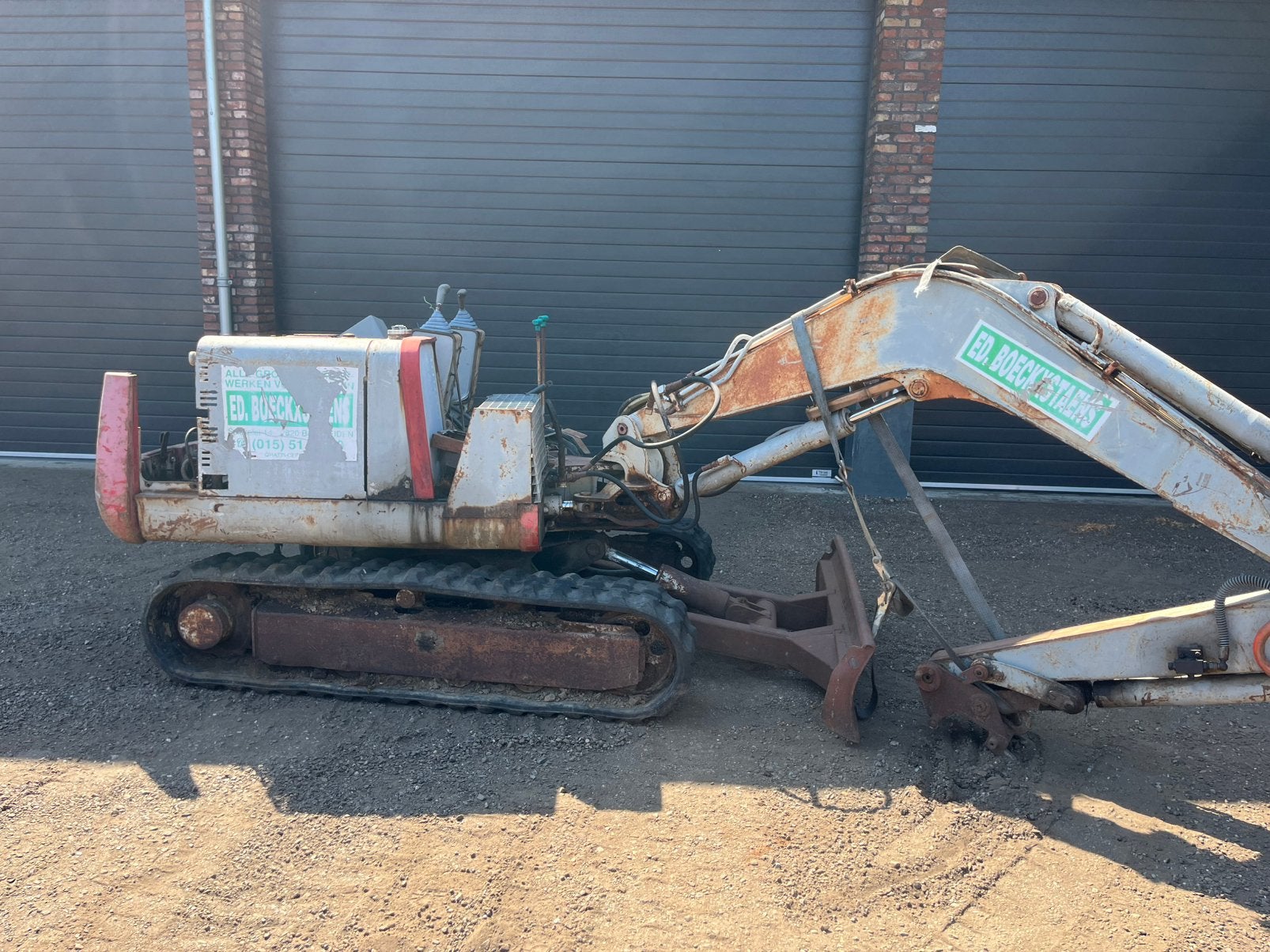 Takeuchi graafmachine onderdelen rupsonderstel, Ophalen, Graafmachine