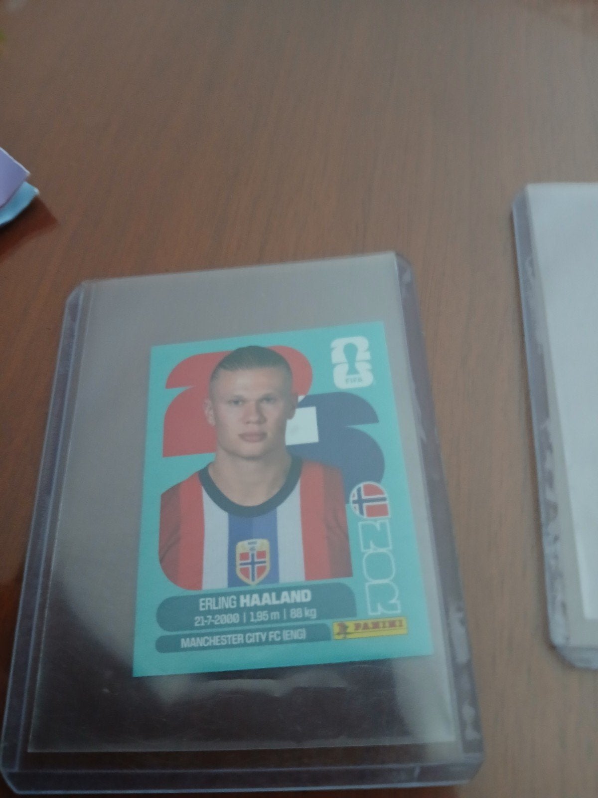 Paninie stickers haaland, Ophalen