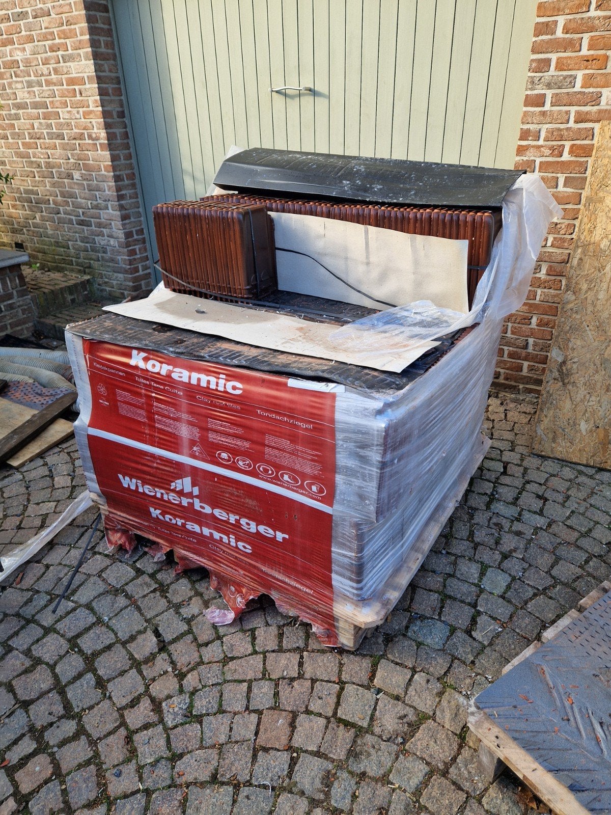 wienerberger koramic stormpan 44 lustré, Bricolage & Construction, Pierre ou Argile, Enlèvement, Neuf, Tuiles