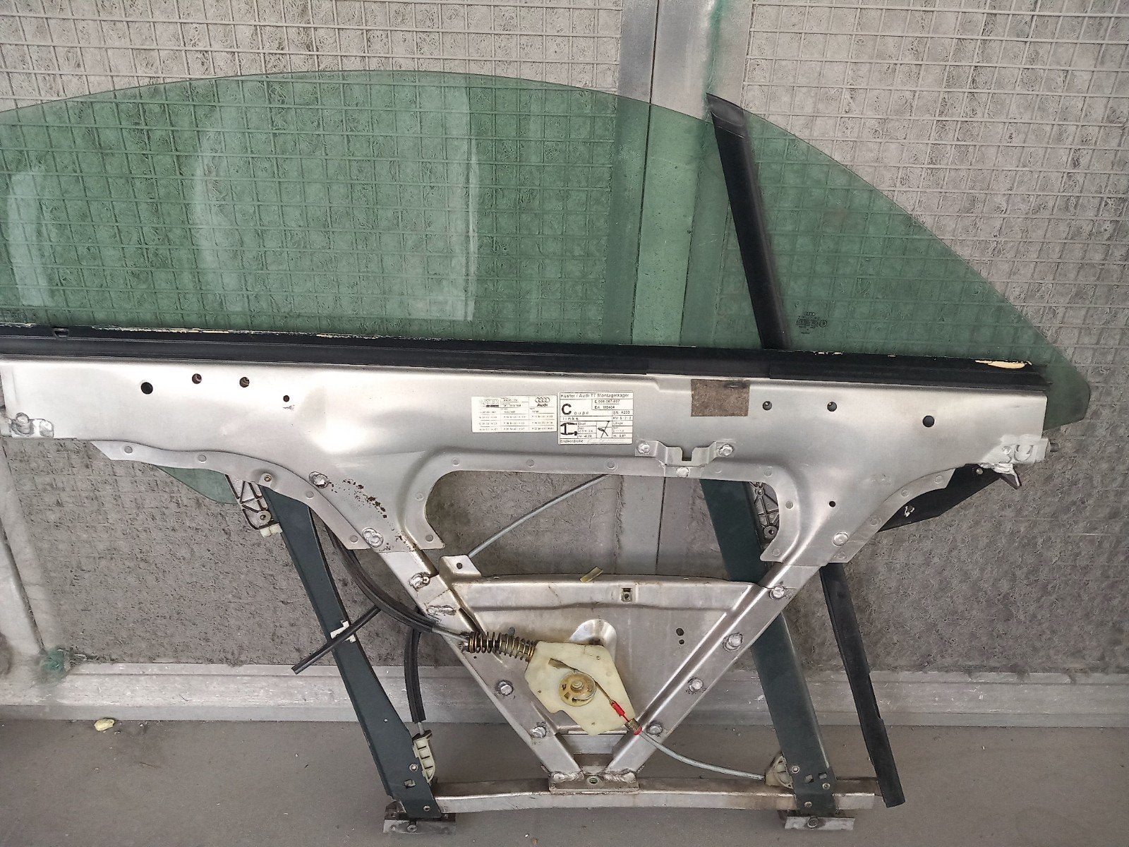 Lève vitre gauche avec vitre pour audi tt mk1, Enlèvement, Audi