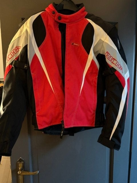 veste de moto NEUVE  richa  taille s  val 349 eur, Motos, Enlèvement ou Envoi, Neuf, sans ticket, Hommes, RICHA
