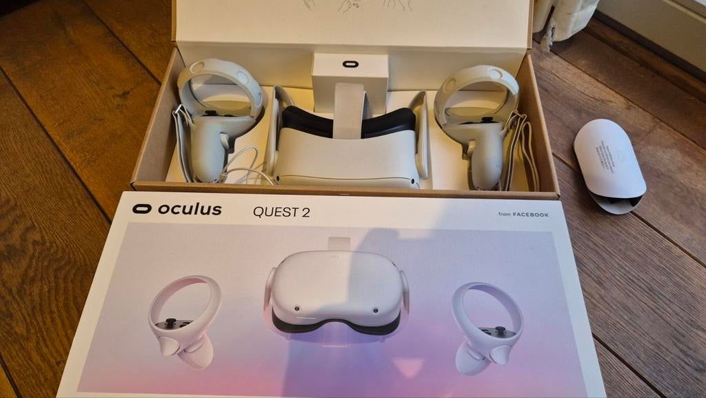 Oculus Quest 2 + Extra Accessoires + Games, Games en Spelcomputers, Ophalen of Verzenden, Zo goed als nieuw, VR-bril, Overige platformen