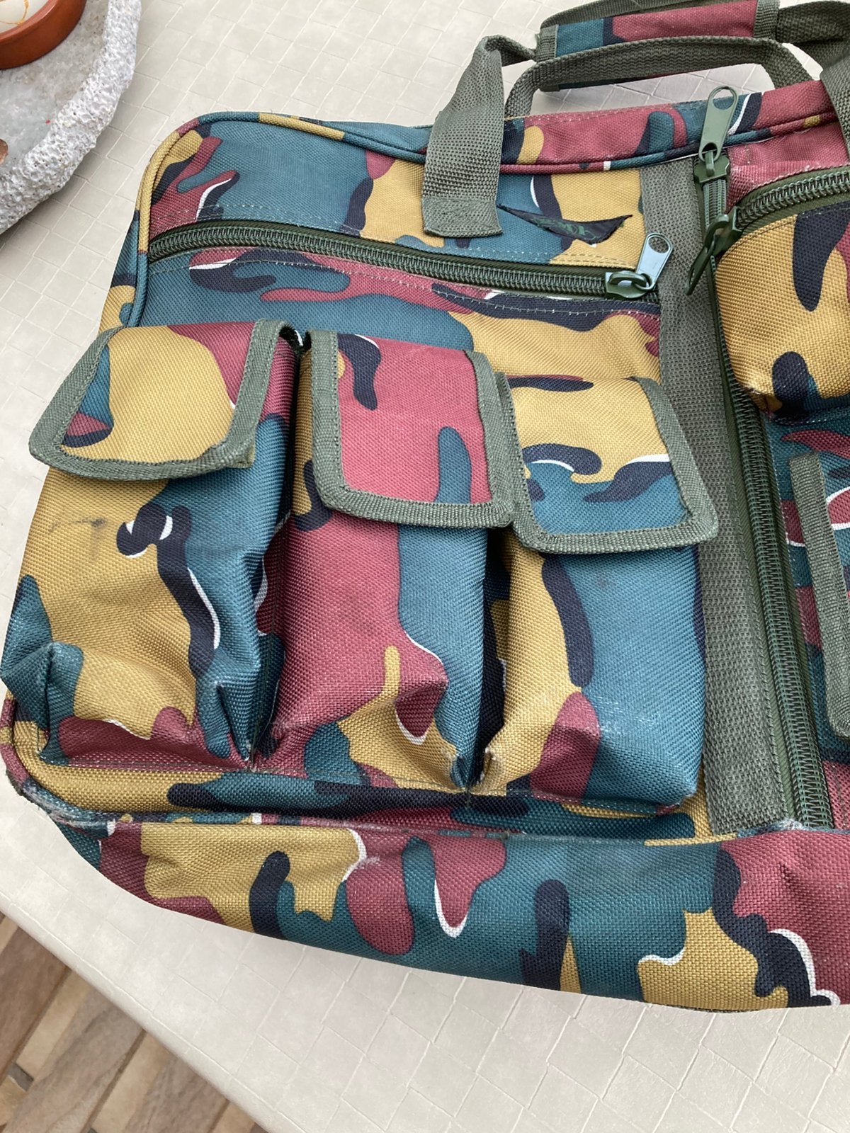 Sac/sac à dos pour ordinateur, Multicolore, Comme neuf, Enlèvement, 17 pouces ou plus