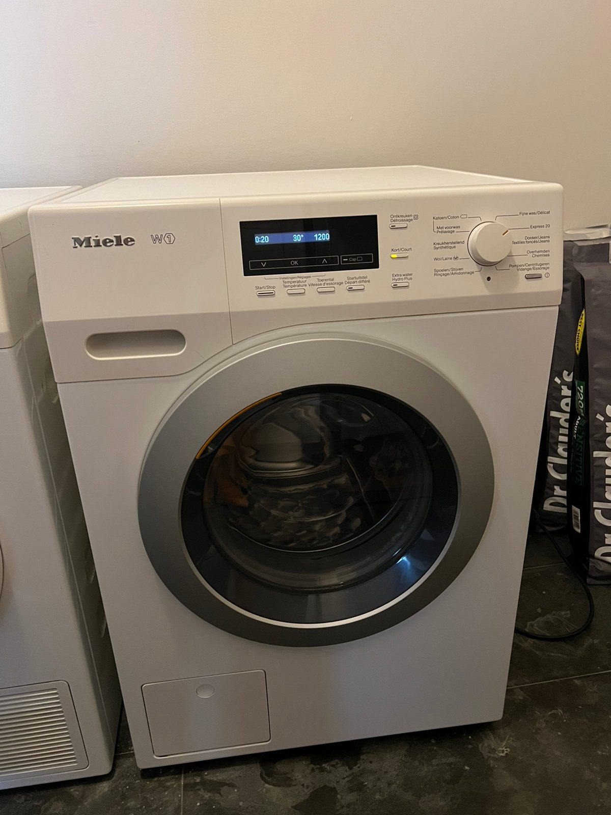 miele wasmachine 8 kg, Electroménager, 6 à 8 kg, Enlèvement, 1200 à 1600 tours, Classe énergétique A ou plus économe
