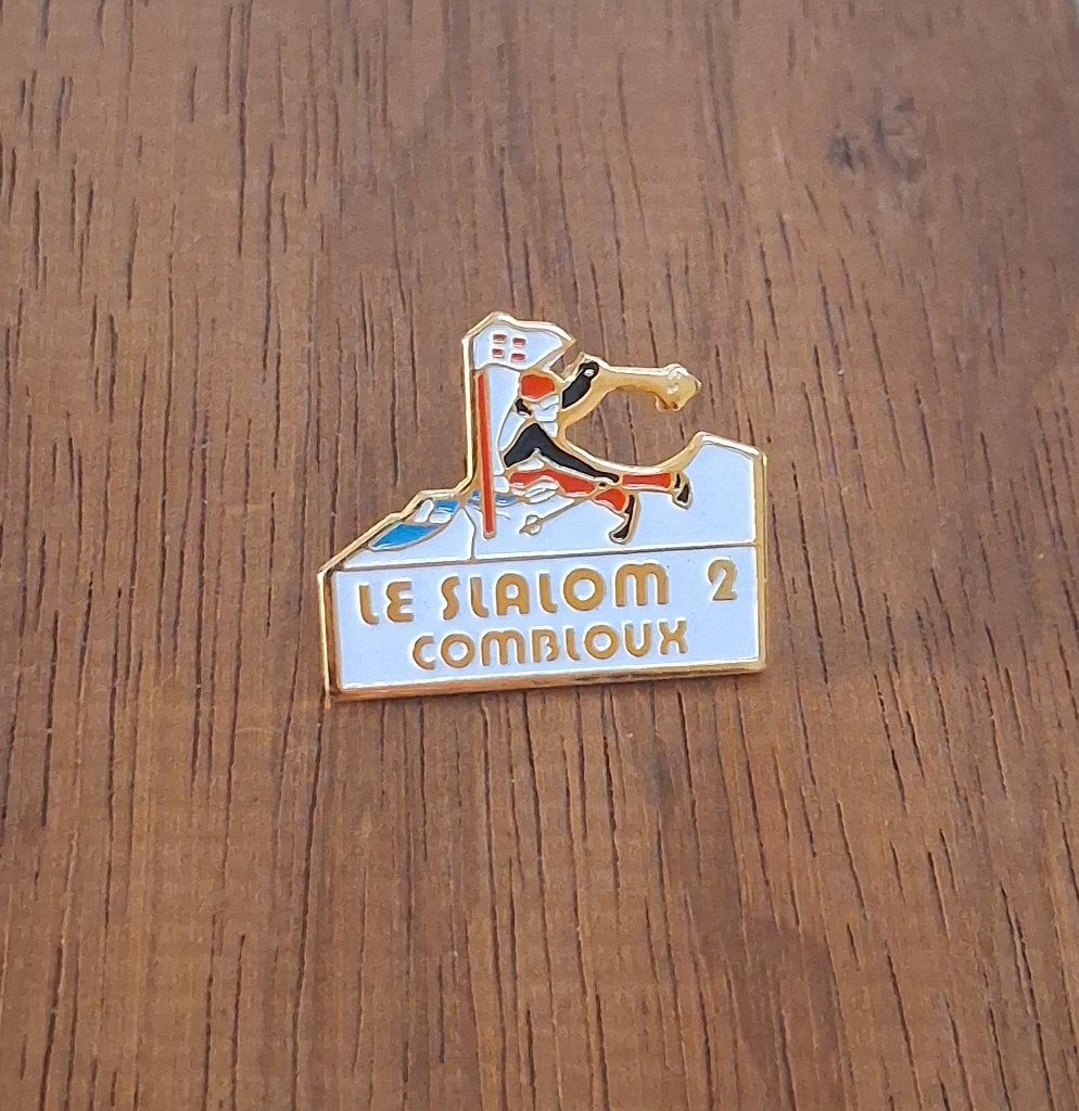 PIN - LE SLALOM - COMBLOUX - ALPINE SKI, Envoi, Utilisé, Sport, Insigne ou Pin's