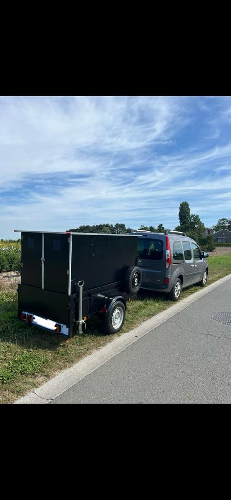 Gesloten aanhangwagen, Enlèvement, Utilisé