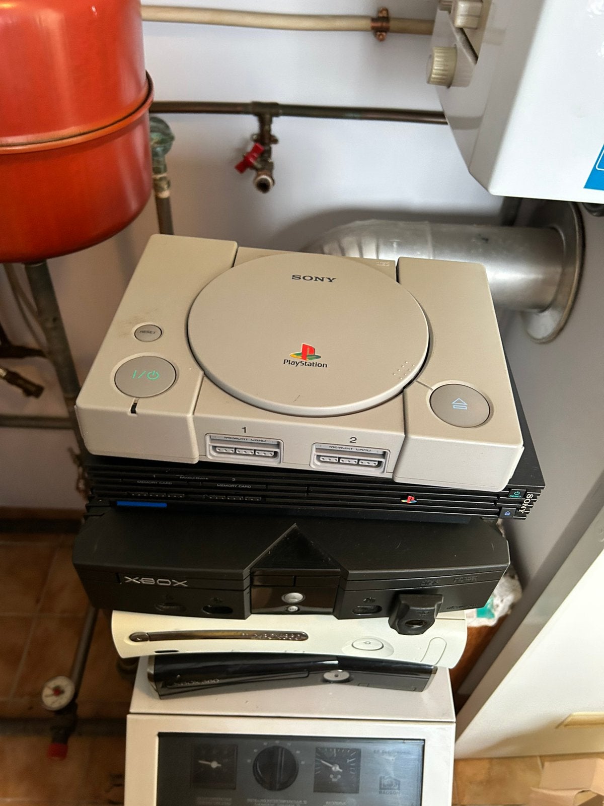lot van consoles met lot van games, Games en Spelcomputers, Ophalen, Zo goed als nieuw