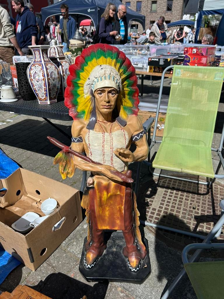 Statue indien, Enlèvement