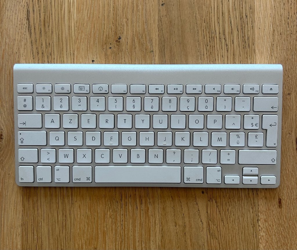 Apple draadloos AZERTY toetsenbord keyboard klavier, Ophalen of Verzenden, Azerty, Draadloos