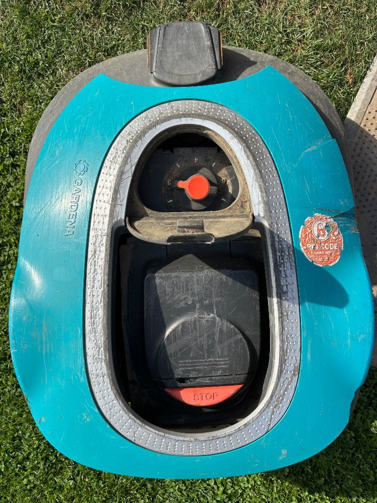 Robot tondeuse Gardena, Enlèvement, Utilisé, Plus de 25 cm, Gardena