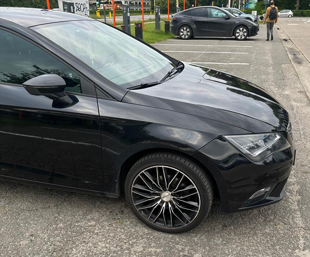 Seat leon break 1.6 tdi .zuinig.airco.goed onderhouden, Auto's, Seat, Euro 5, Stof, 4 cilinders, Leon