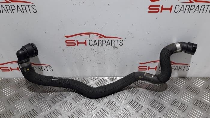 Tuyau radiateur d'un Mercedes A-Klasse, 3 mois de garantie, Utilisé, -, -