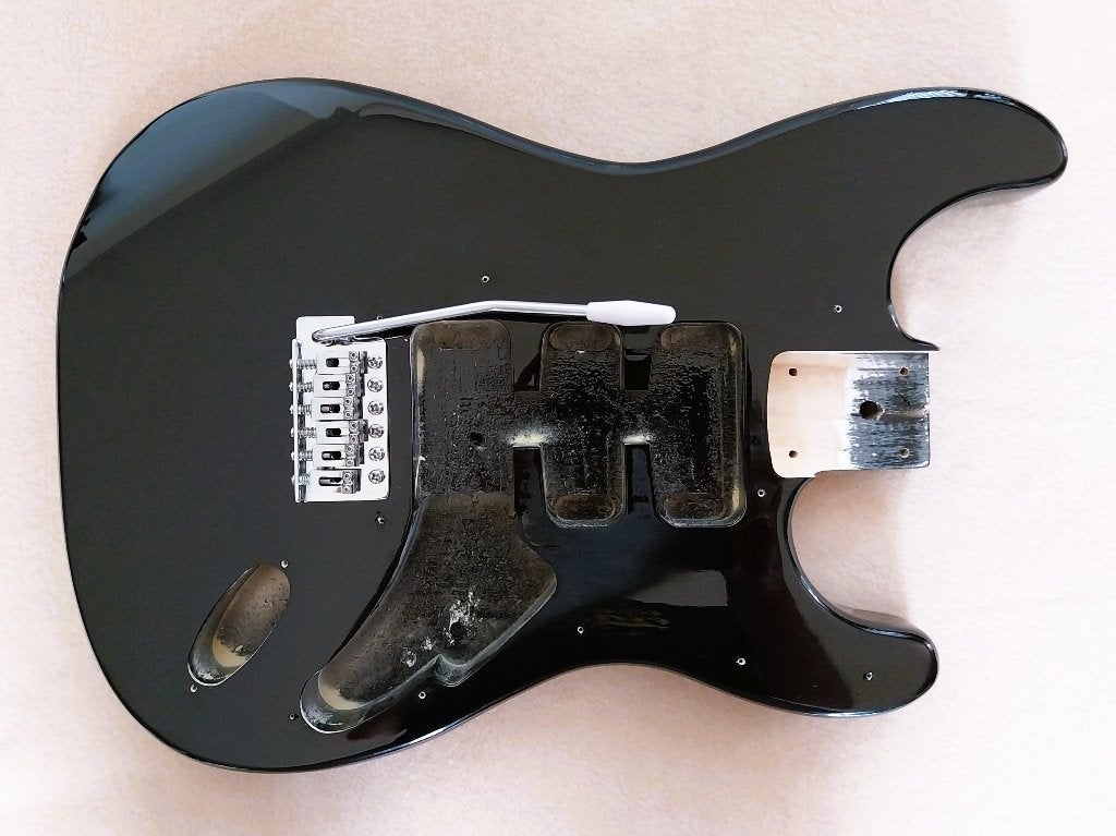 Stratocaster avec trémolo inversé et Fender neck plate, Musique & Instruments, Enlèvement ou Envoi, Comme neuf, Guitare électrique