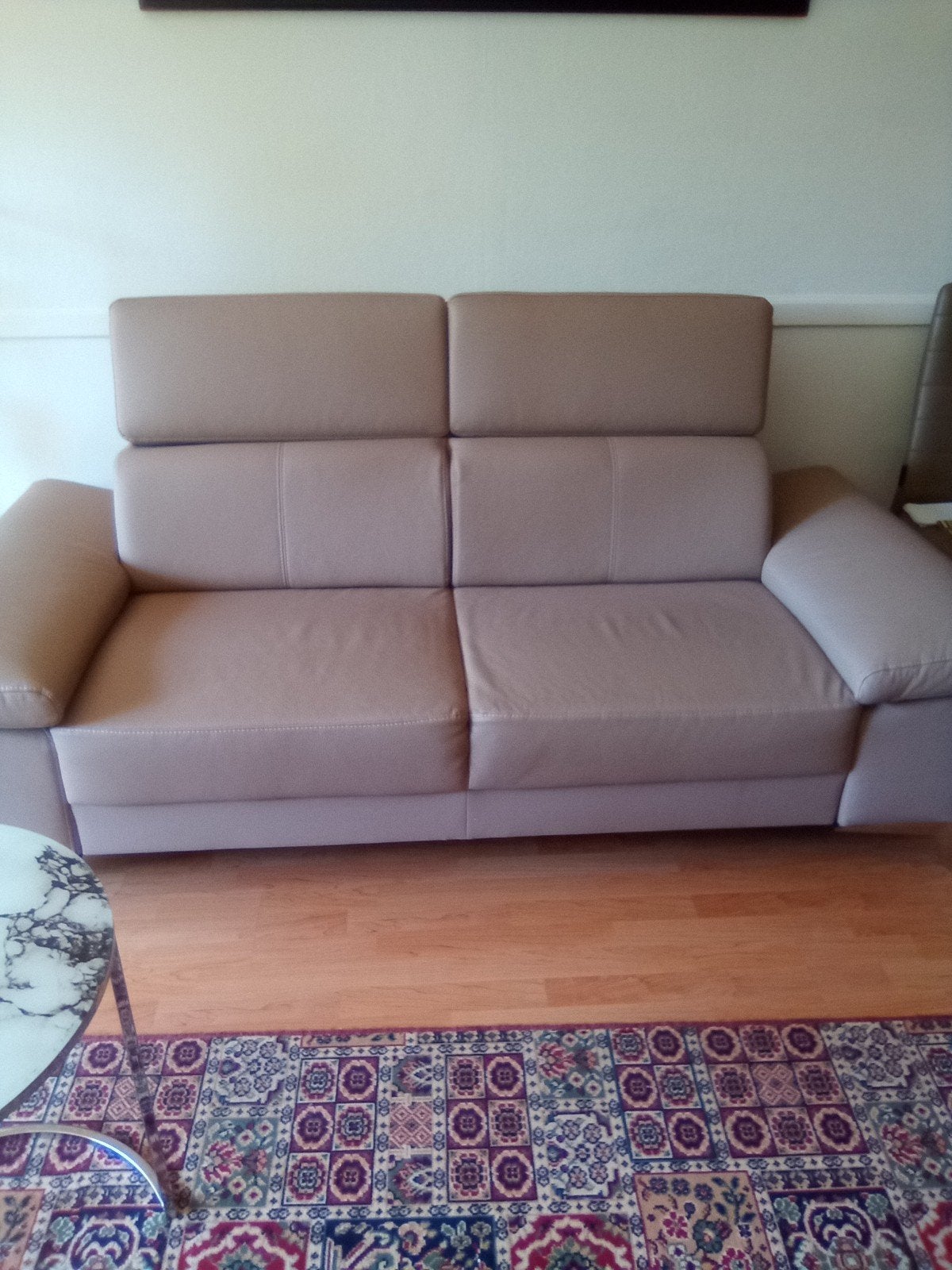 très beau canapé simili beige taupe, Enlèvement, Cuir