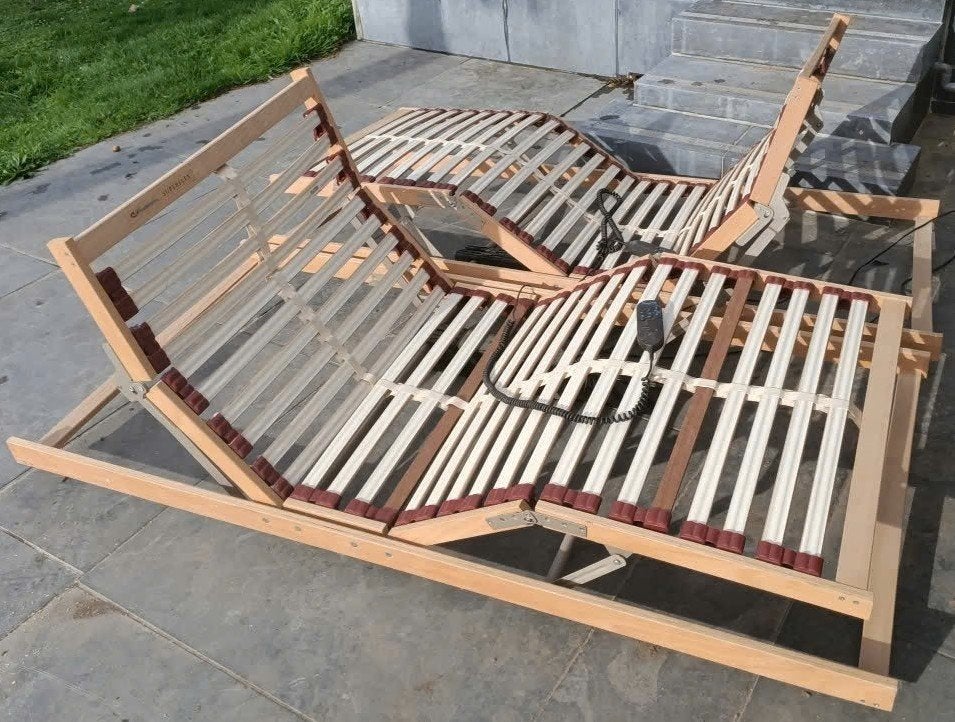 2 x sommier à lattes électriques 90 cm x 200 cm €65, -, 90 cm, Une personne, Enlèvement, Utilisé