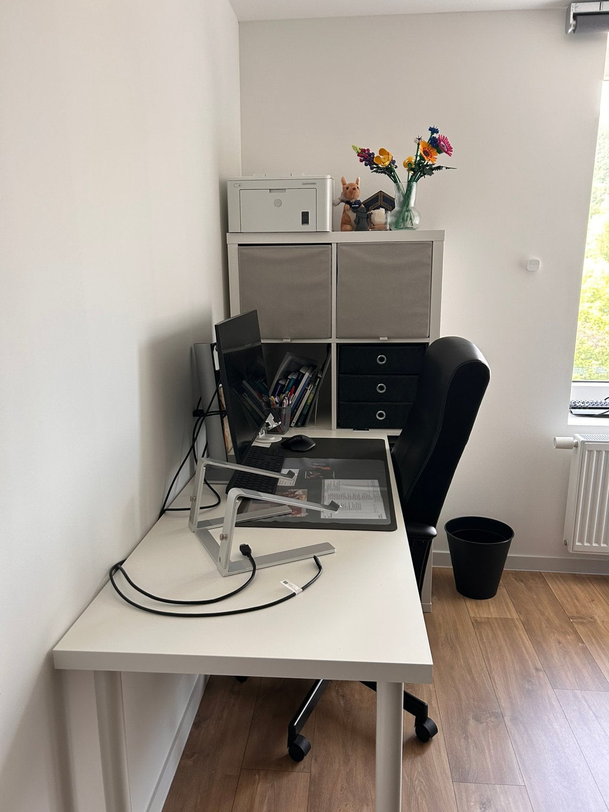 IKEA bureau, Huis en Inrichting, Bureaus, Ophalen, Zo goed als nieuw, IKEA