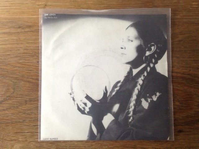 single lene lovich, 7 inch, Ophalen of Verzenden, Beschermende buitenhoes, Rock en Metal
