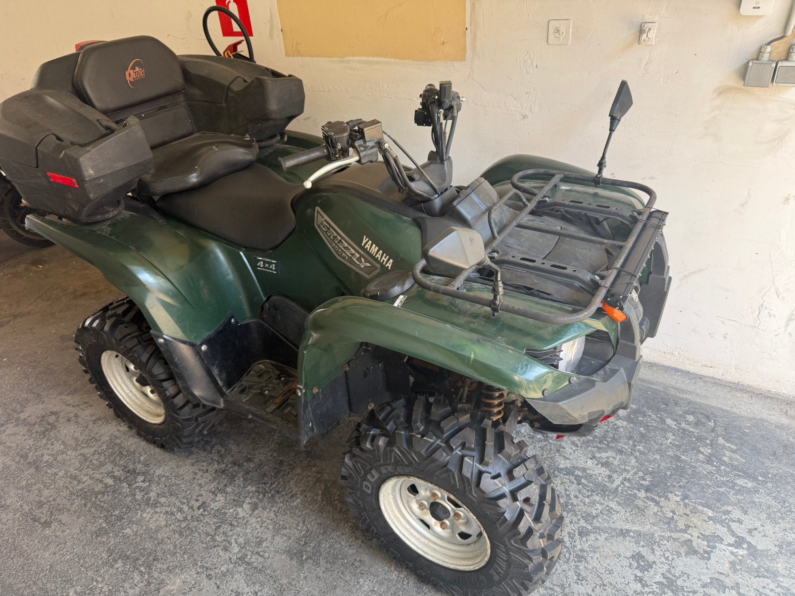 QUAD GRIZZLY 700 16000KM 2007 RIJDT NIKKEL VOOR 5950€!, Motoren