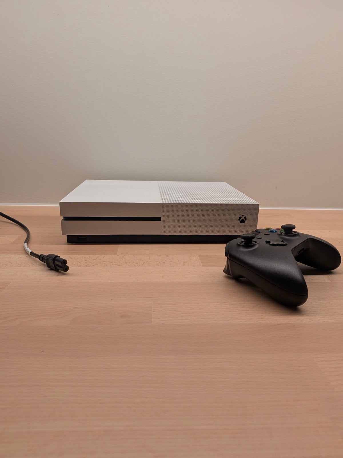 Xbox one s, Consoles de jeu & Jeux vidéo, Consoles de jeu | Xbox One, 500 GB, Avec 1 manette, Xbox One, Comme neuf