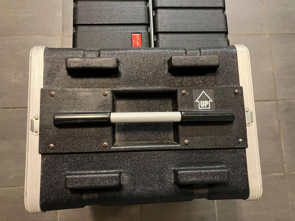 Stage flight case 19inch, 6 plaatsen, Enlèvement, Comme neuf