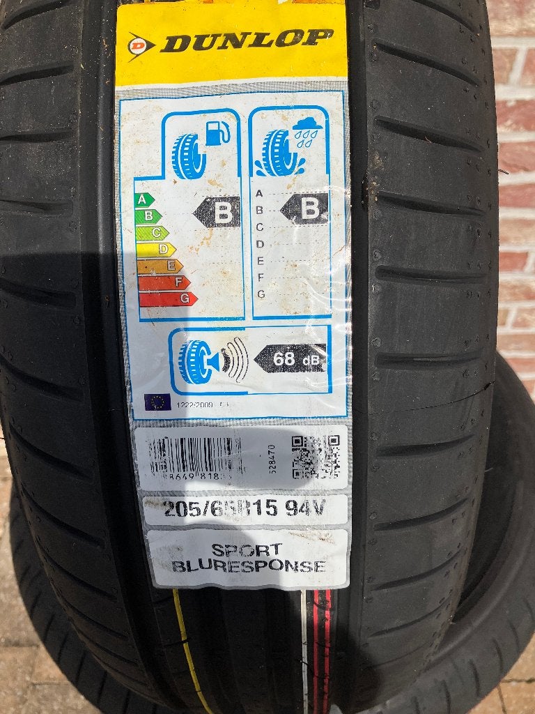 NIEUW 4 Auto banden Dunlop SPORT Bluresponse 205/65 R15 94V, Ophalen, 15 inch, Nieuw, 205 mm