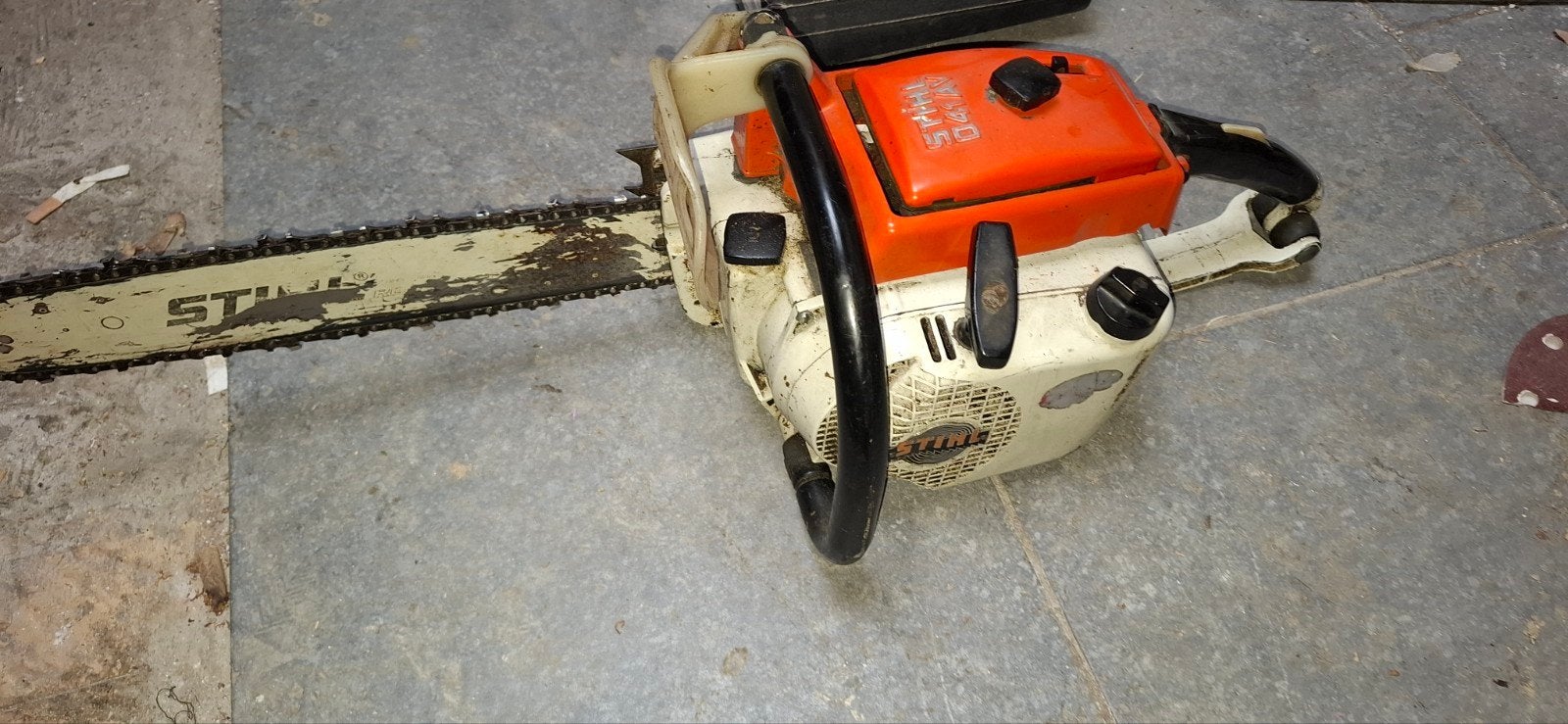 tronçonneuse stihl 041AV.  fonctionnel, Jardin & Terrasse, Taille-haies, Enlèvement