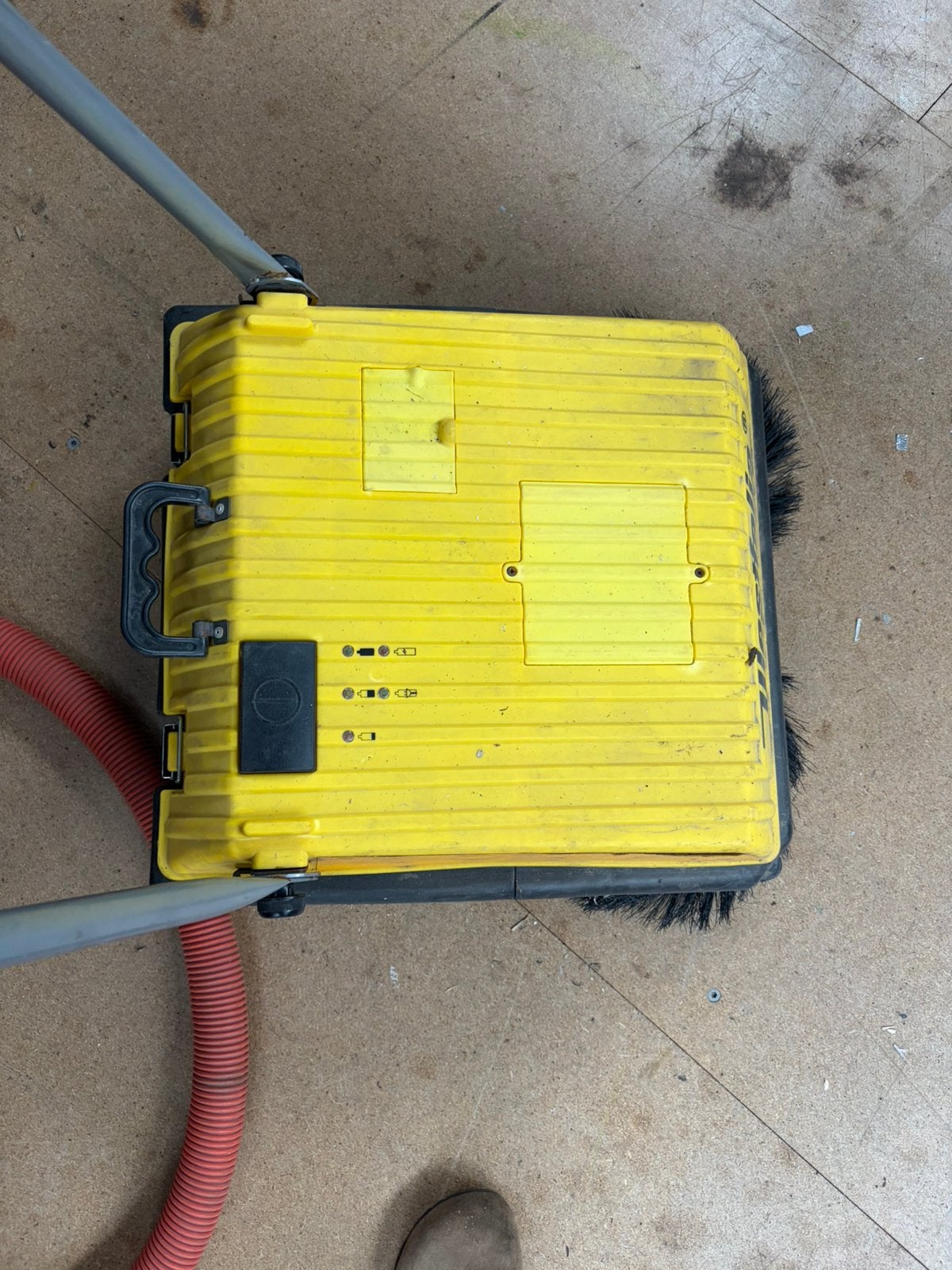 Borstelmachine westfalia, Tuin en Terras, Ophalen of Verzenden, Zo goed als nieuw