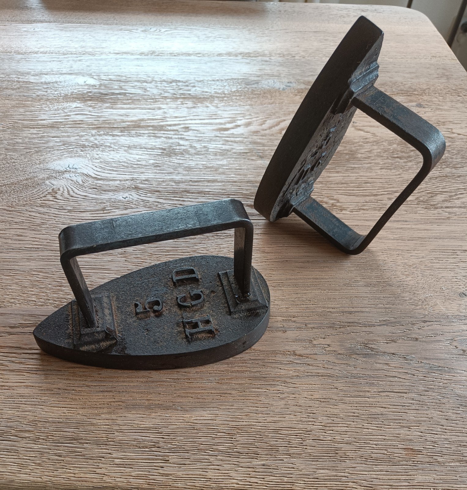 Gietijzeren strijkijzers, Elektronische apparatuur, Strijkijzers en Strijkplanken, Ophalen