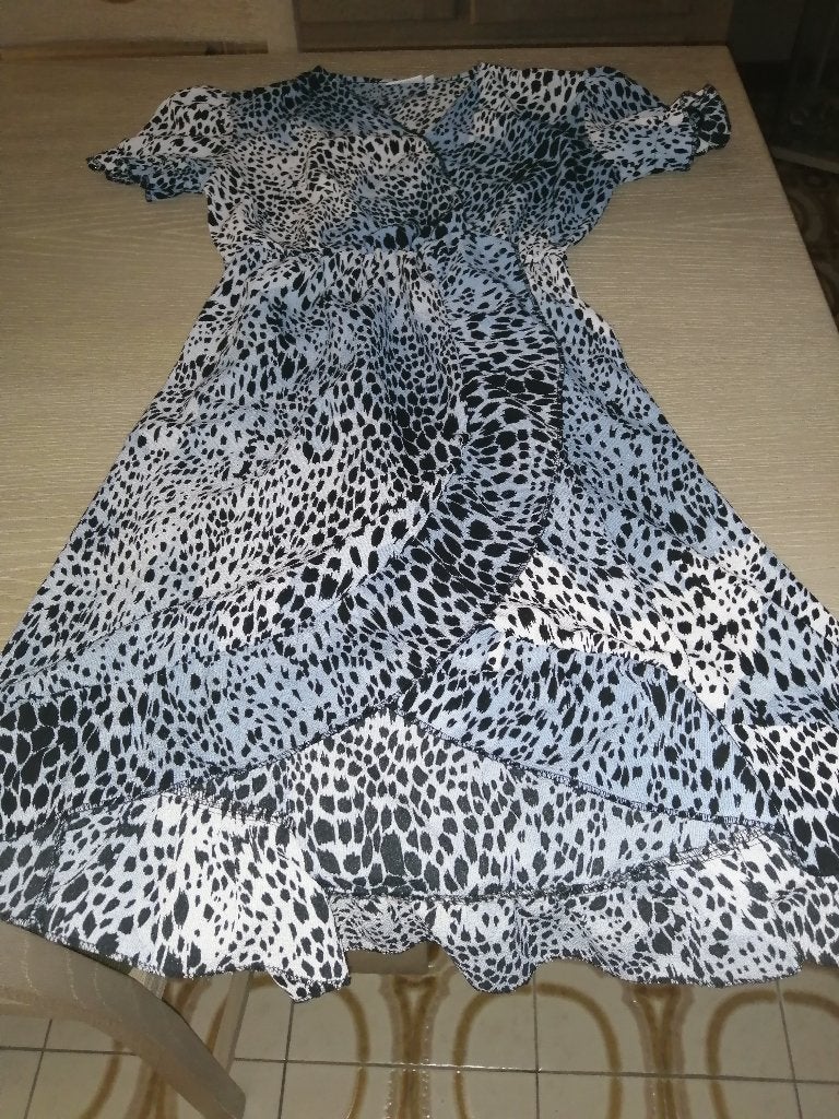kleed maat 164 - 170, Kinderen en Baby's, Kinderkleding | Maat 164, Ophalen of Verzenden, Zo goed als nieuw, Meisje, Jurk of Rok