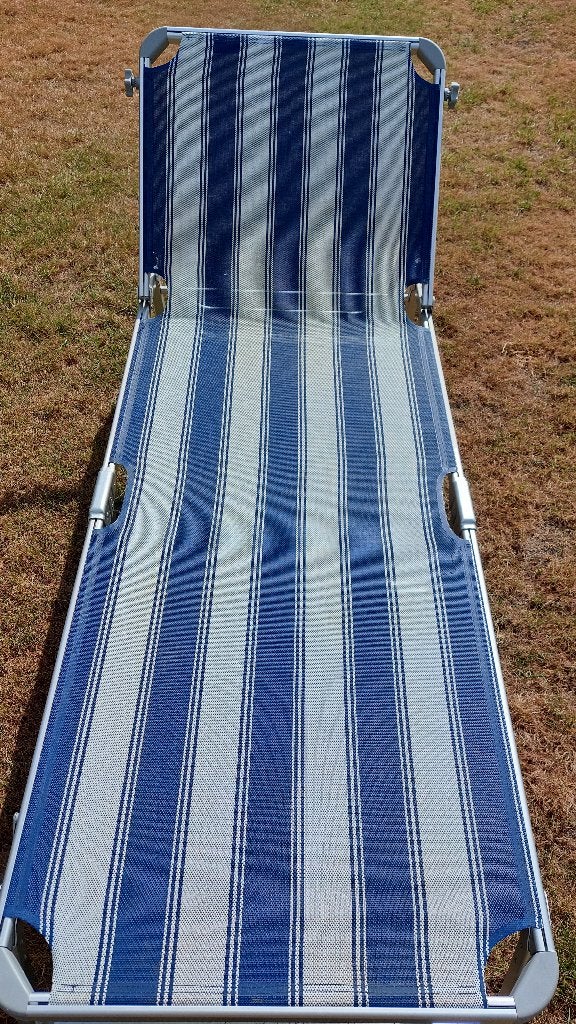 Te koop Brunner ligbed, Ophalen, Gebruikt, Campingstoel