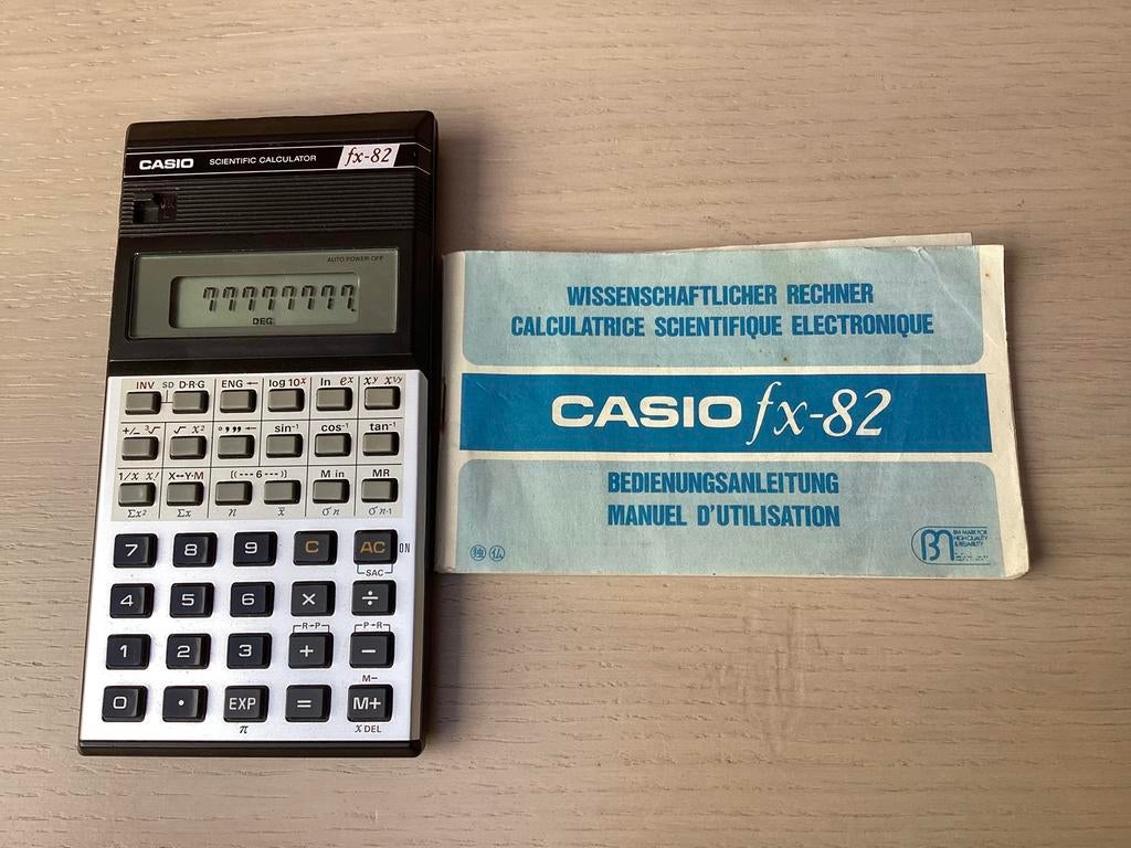 RETRO-VINTAGE CASIO FX-82 wetenschappelijke rekenmachine1982, Enlèvement ou Envoi, Autres types