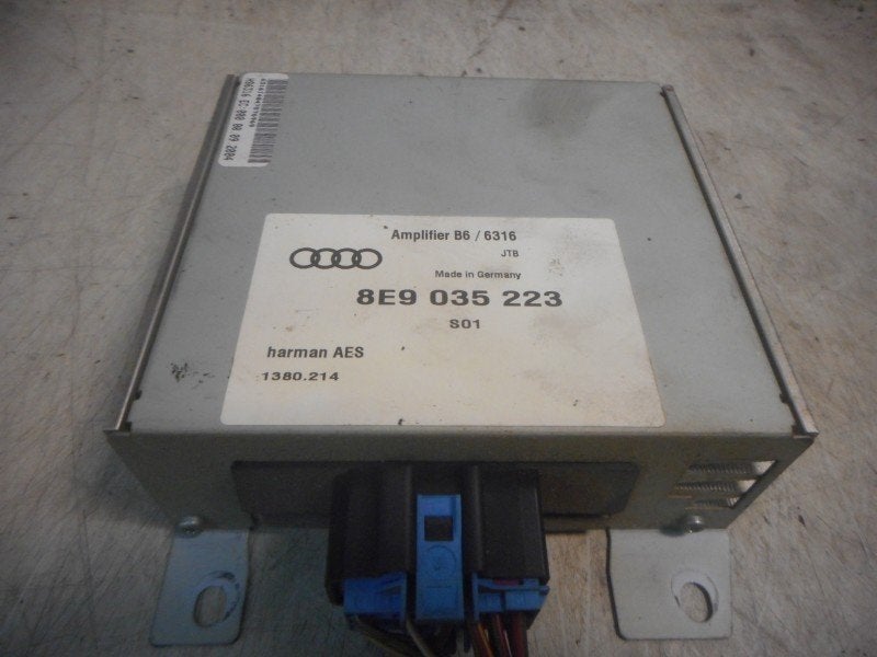 RADIOMODULE radio amplifier Audi A4 Avant (B6) (8e9035223), Info@audi.de, Audi, Audi AG, Gebruikt